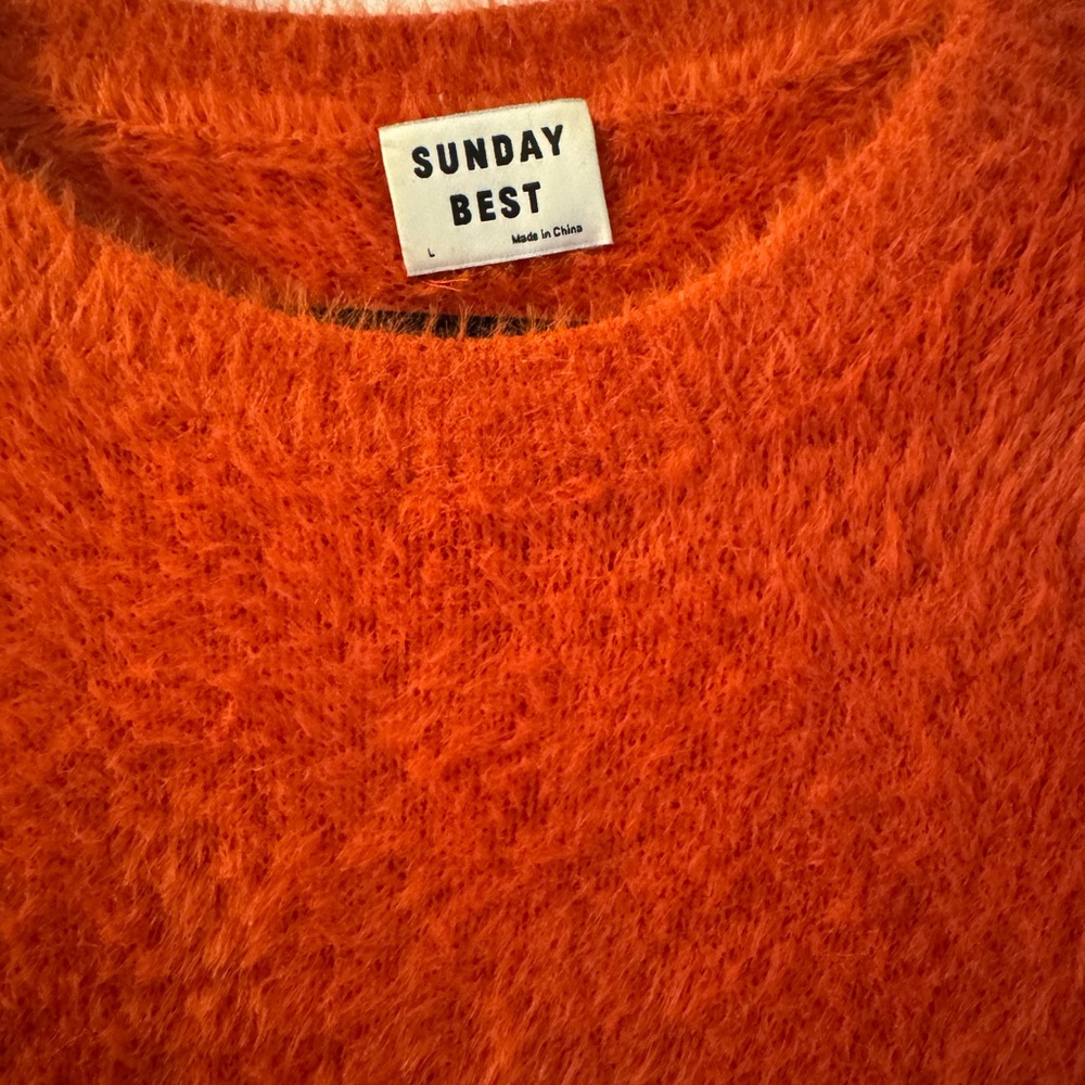 ARITZIA SUNDAY BEST Kitten Crewneck Cropped Fuzzy Sweater Orange - Picture 3 of 4